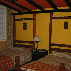 Los Alpes 3*, Quito Ecuador