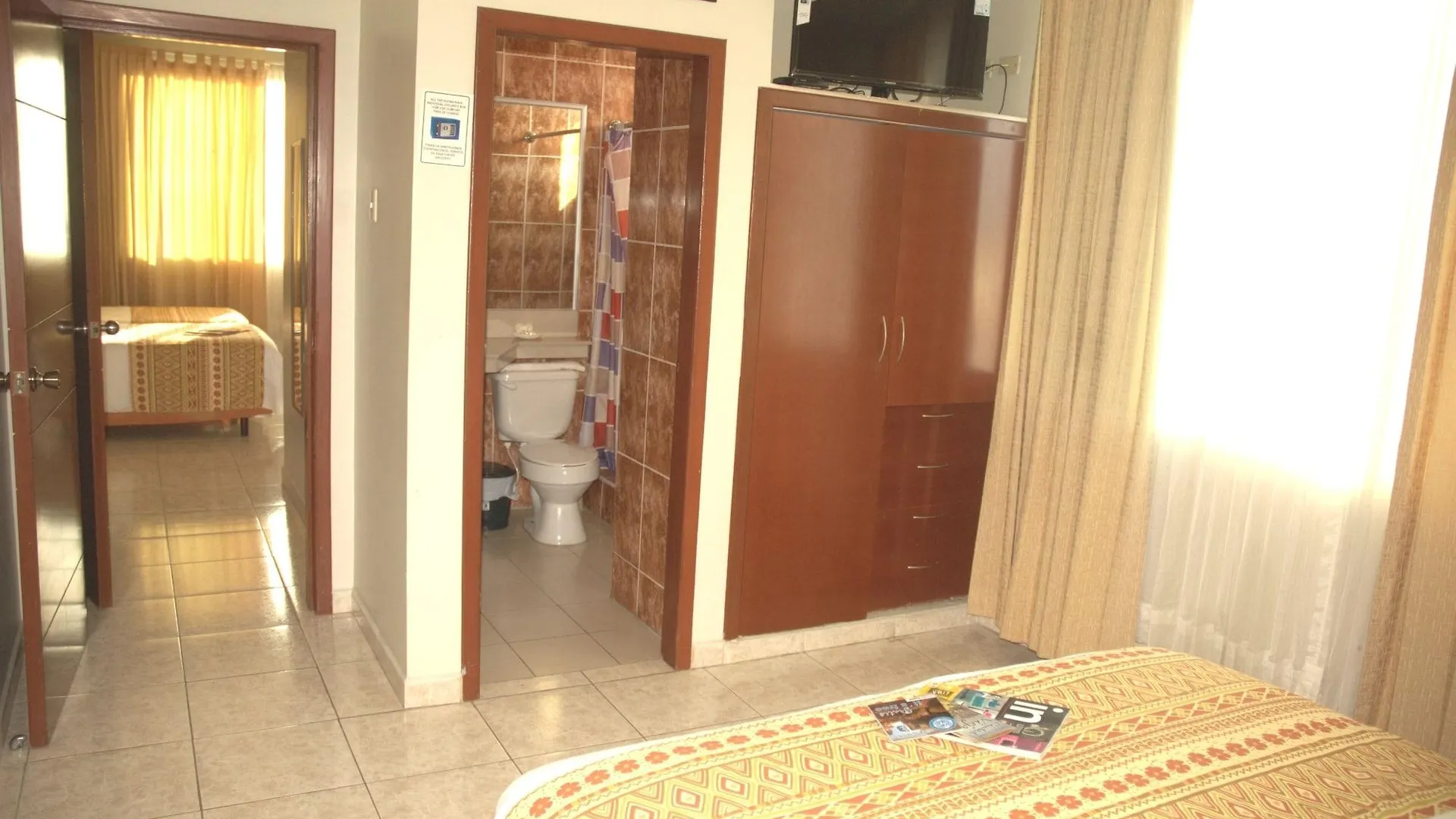 Hotel Air Suites Guayaquil 4*,