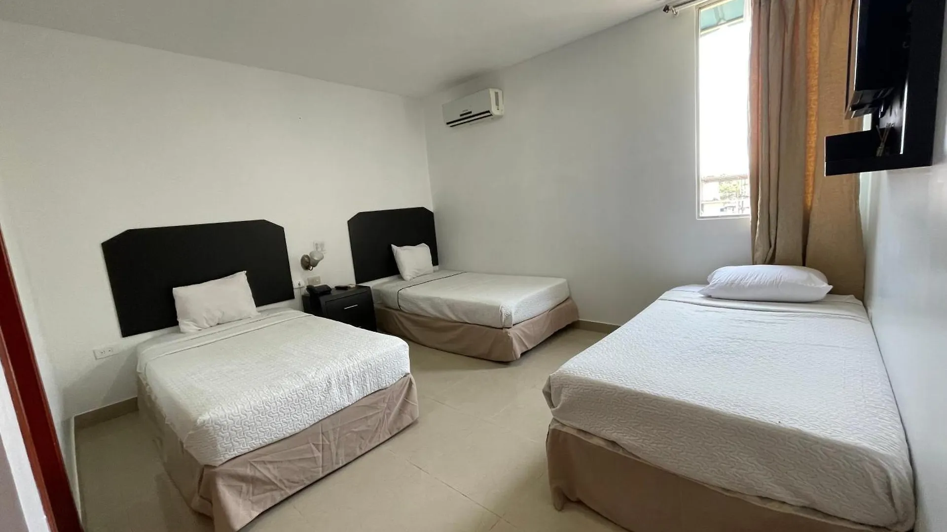 Hotel Air Suites Guayaquil 4*,